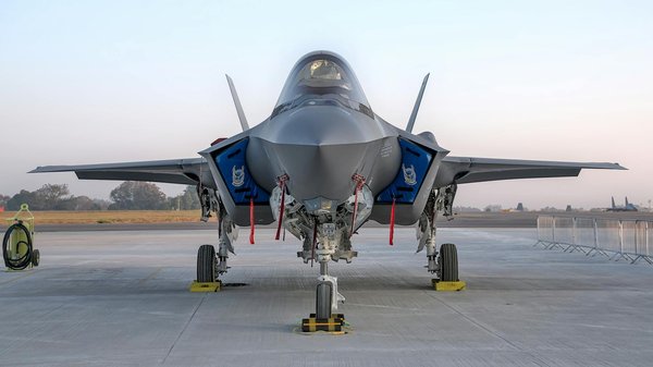 What Are the Best Practices for Maintaining Healthy Nails and Preventing Breakage?